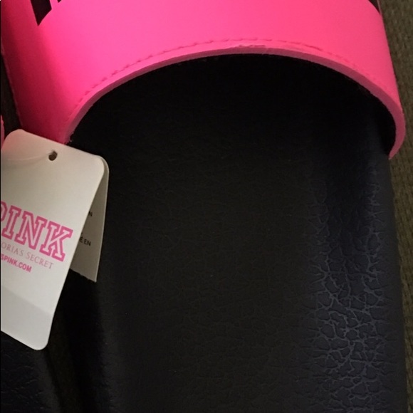 NWT Victoria’s Secret Slides PRICE IS FIRM - Picture 4 of 6